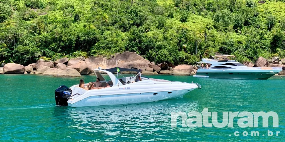 passeio-lancha-ubatuba-naturam-lancha-amigos-2